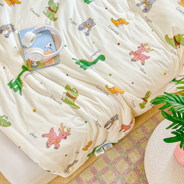 91家纺网 家纺一手货源 找家纺 小叮当家纺仓储工厂店 2025新款A类母婴级宝宝被子豆豆绒牛奶针织棉被子大豆被春秋被秋冬被婴童被夏凉被 牛奶针织被-小鳄鱼