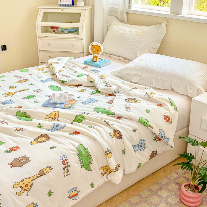 91家纺网 家纺一手货源 找家纺 小叮当家纺仓储工厂店 2025新款A类母婴级宝宝被子豆豆绒牛奶针织棉被子大豆被春秋被秋冬被婴童被夏凉被 牛奶针织被-狮子派对