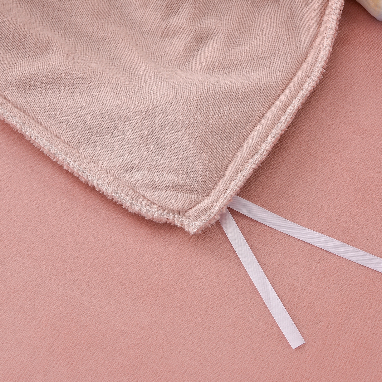 91家纺网 家纺一手货源 找家纺 （总）柔享家（原芷澜家纺） 2025新款A类高克重全消光水貂绒刺绣四件套系列-居里夫人