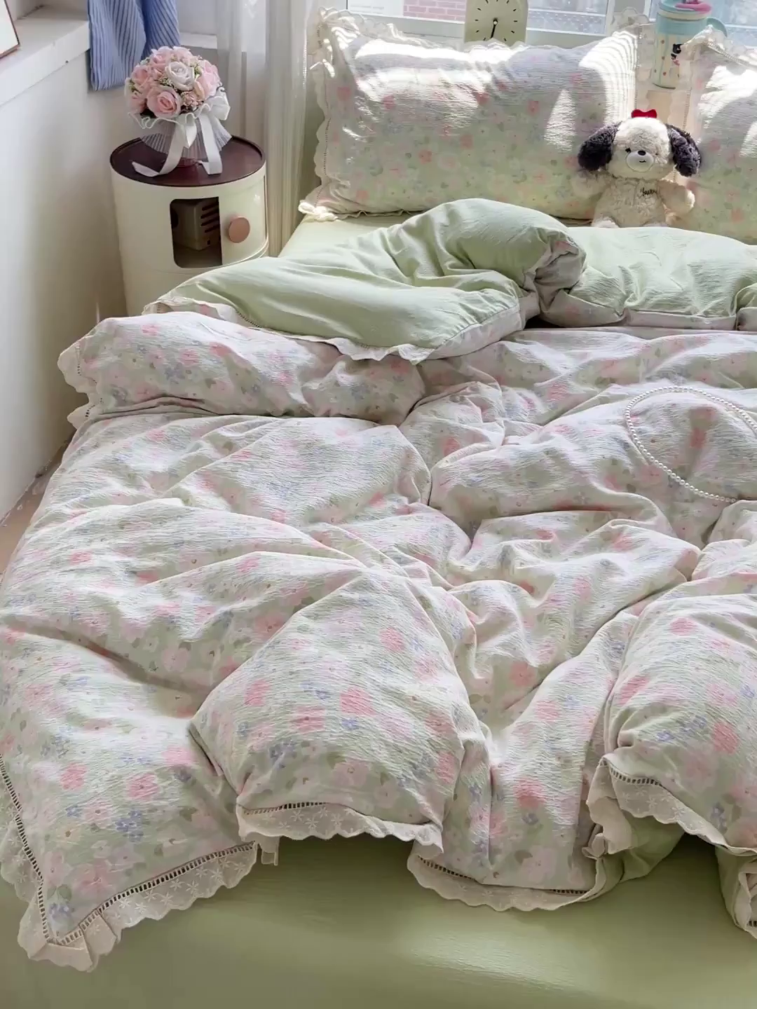91家纺网 家纺一手货源 找家纺 梦纤绒 2025新款云感木棉皱皱双层纱全棉花边四件套 莱茵河畔