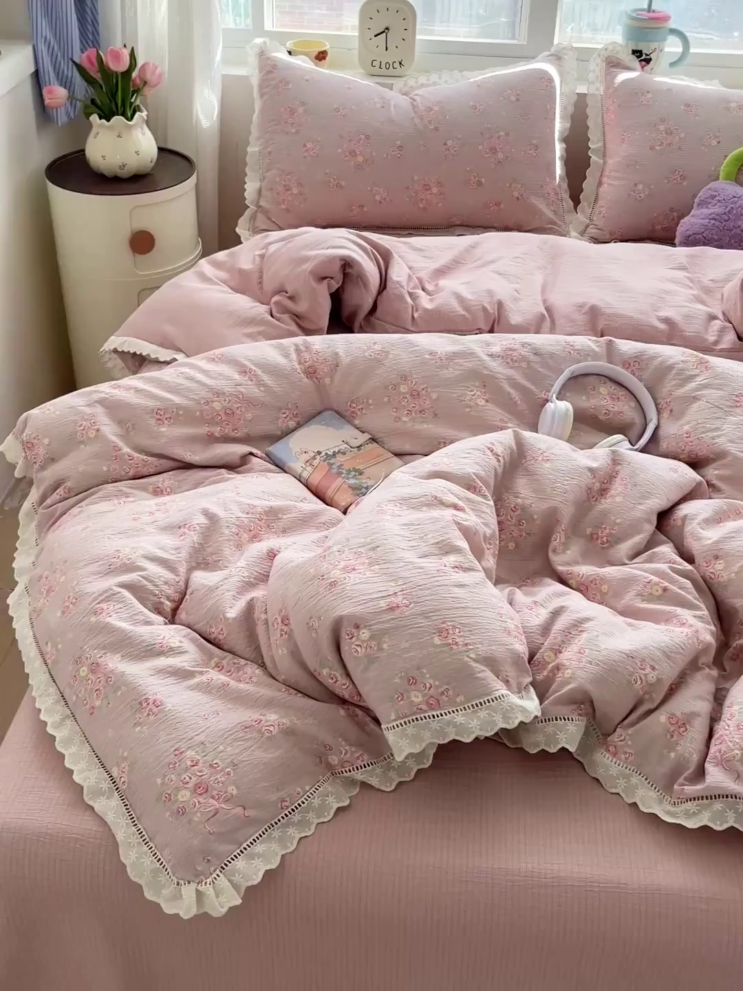 91家纺网 家纺一手货源 找家纺 梦纤绒 2025新款云感木棉皱皱双层纱全棉花边四件套 素颜