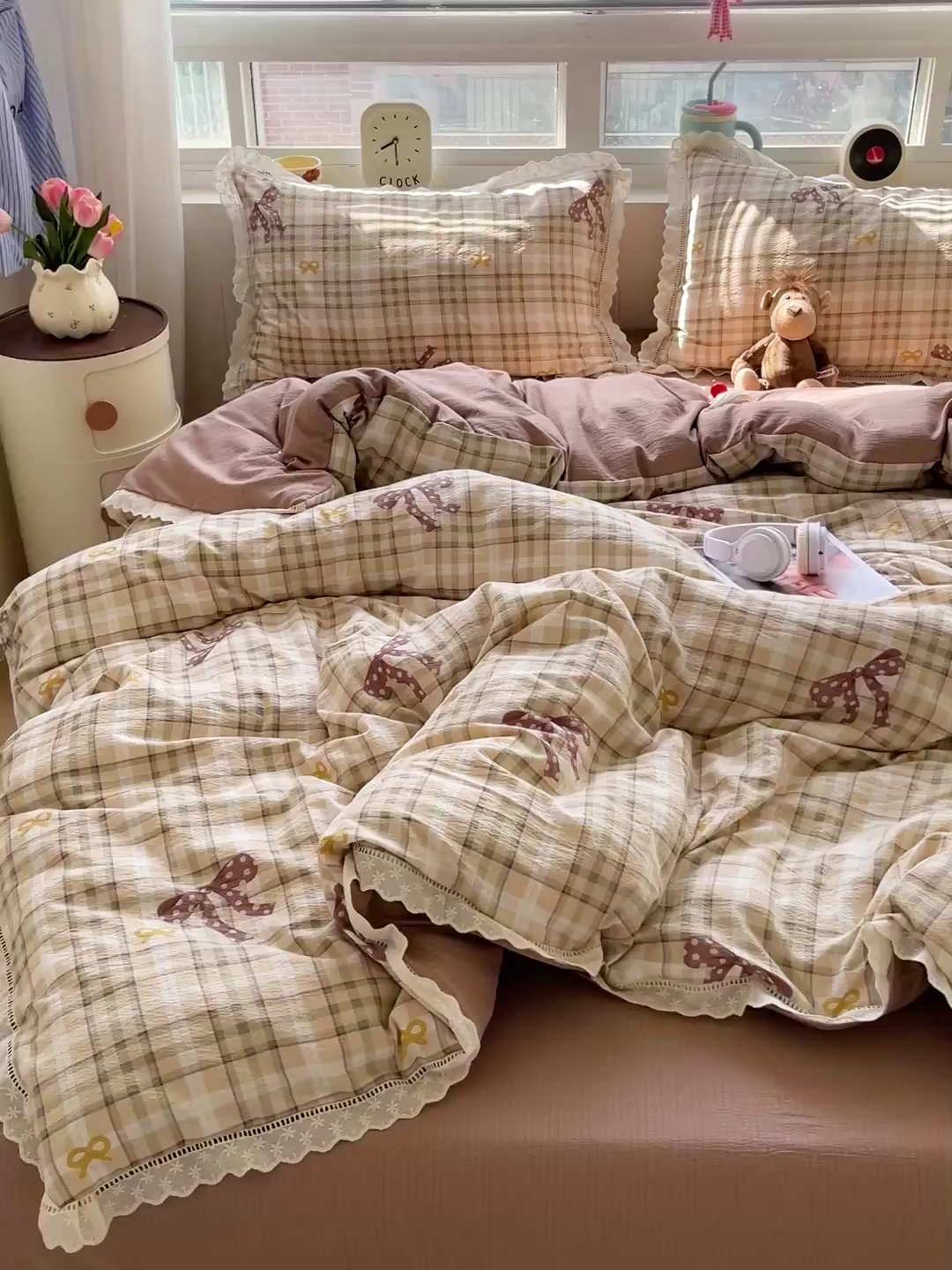 91家纺网 家纺一手货源 找家纺 梦纤绒 2025新款云感木棉皱皱双层纱全棉花边四件套 太妃糖