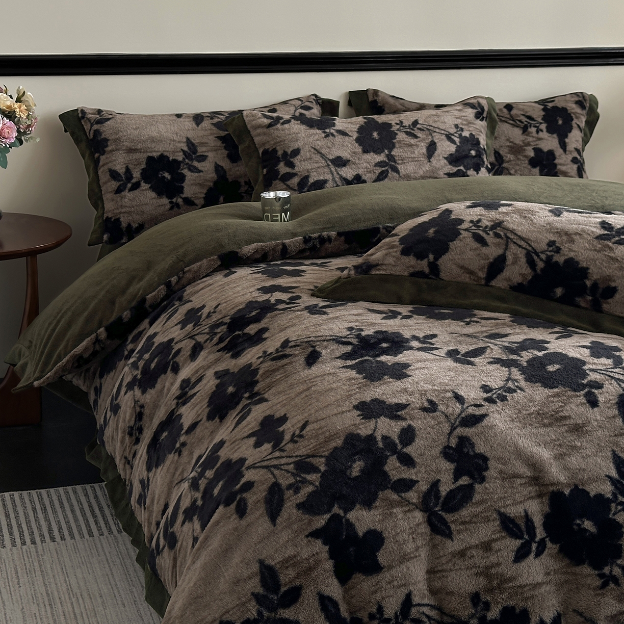 金艾草 2025新款轻奢獭兔毛美拉德风印花拼角床单款四件套 简爱