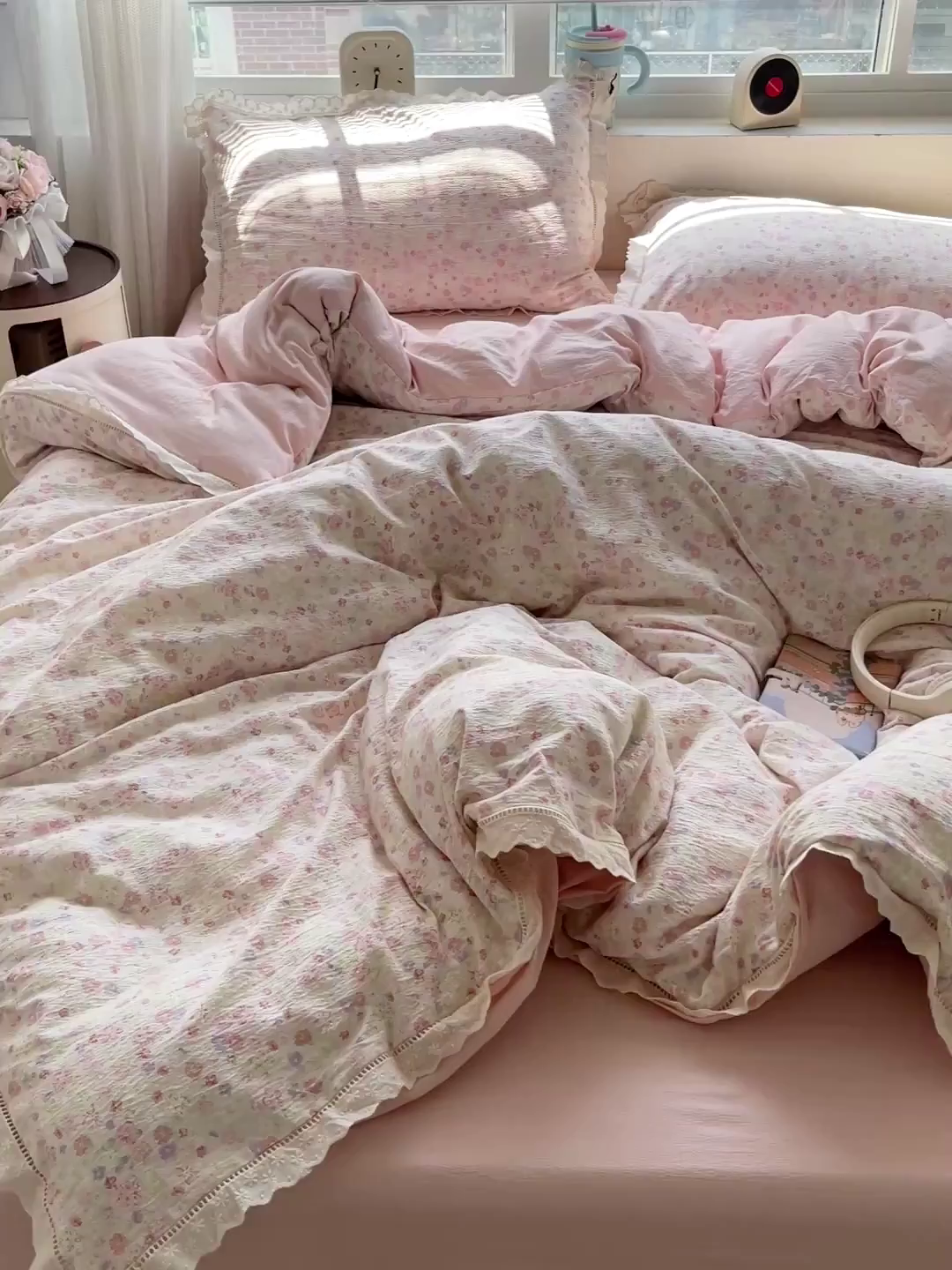 91家纺网 家纺一手货源 找家纺 梦纤绒 2025新款云感木棉皱皱双层纱全棉花边四件套 桃花诺