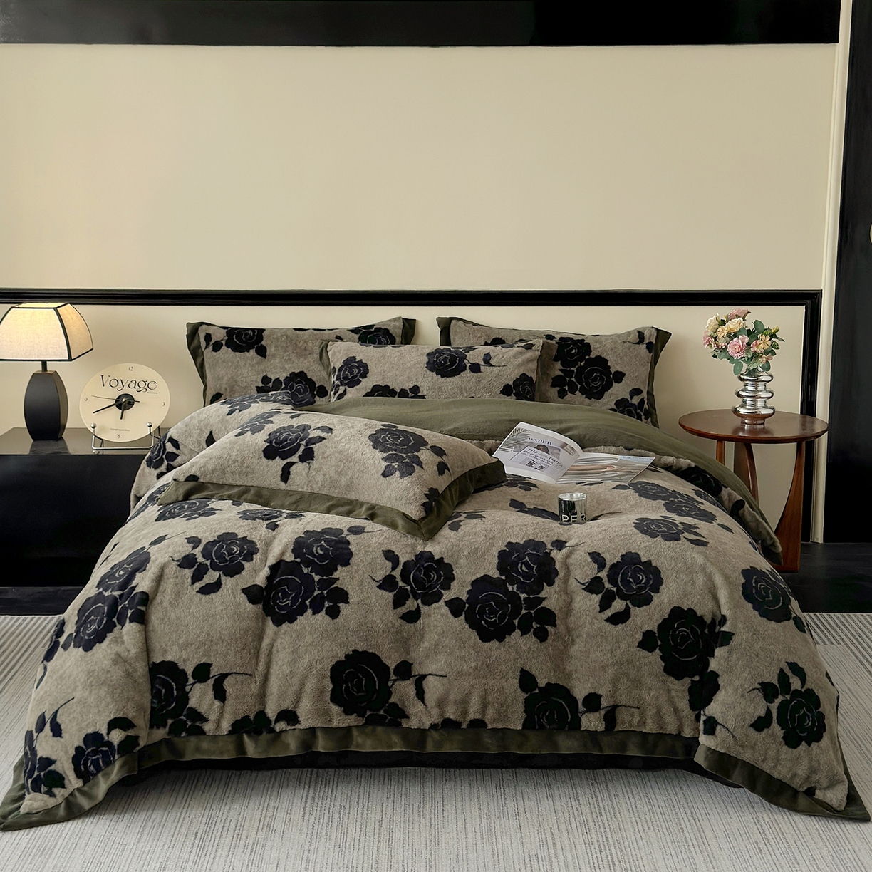 91家纺网 家纺一手货源 找家纺 金艾草 2025新款轻奢獭兔毛美拉德风印花拼角床单款四件套 盛放灰