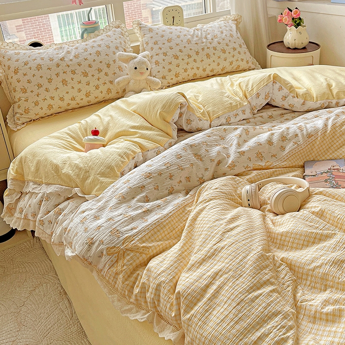 91家纺网 家纺一手货源 找家纺 梦纤绒 2025新款云感木棉皱皱双层纱全棉花边四件套 田园拾趣-黄