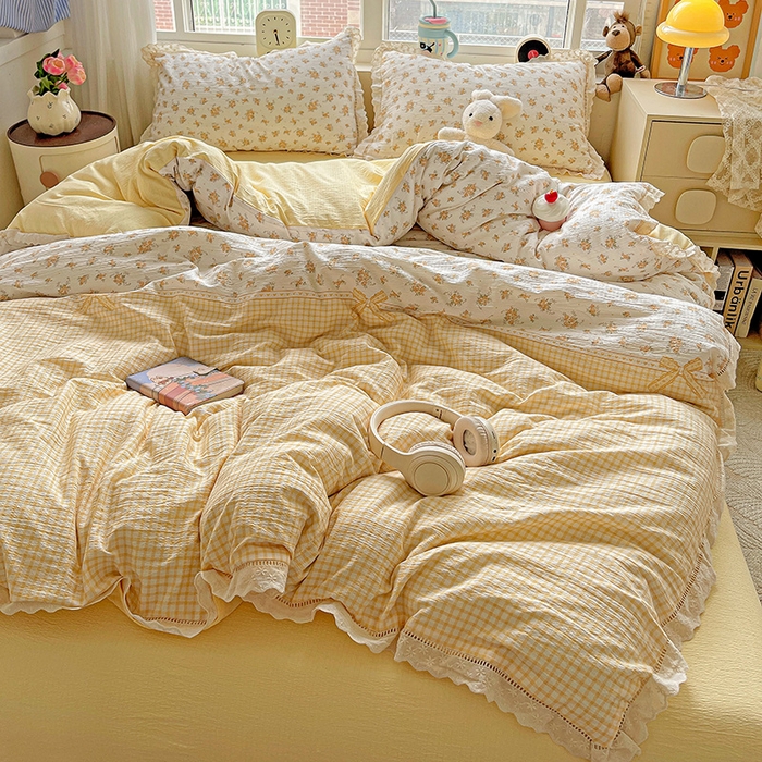 91家纺网 家纺一手货源 找家纺 梦纤绒 2025新款云感木棉皱皱双层纱全棉花边四件套 田园拾趣-黄