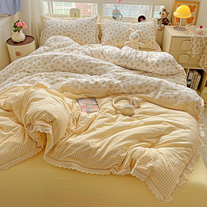 91家纺网 家纺一手货源 找家纺 梦纤绒 2025新款云感木棉皱皱双层纱全棉花边四件套 田园拾趣-黄