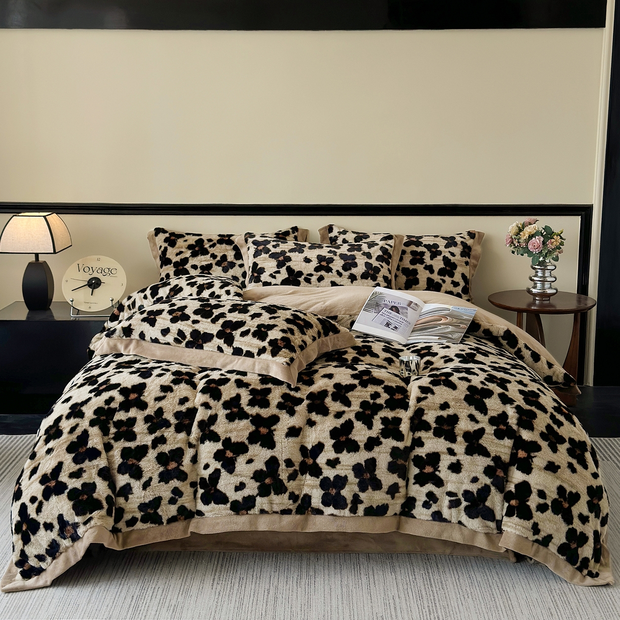 91家纺网 家纺一手货源 找家纺 金艾草 2025新款轻奢獭兔毛美拉德风印花拼角床单款四件套 蝴蝶