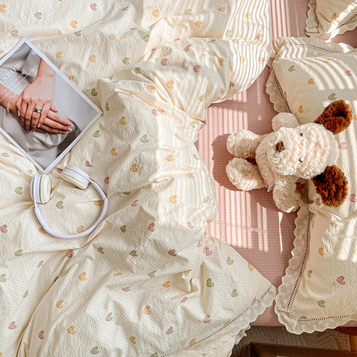 91家纺网 家纺一手货源 找家纺 梦纤绒 2025新款云感木棉皱皱双层纱全棉花边四件套 心动