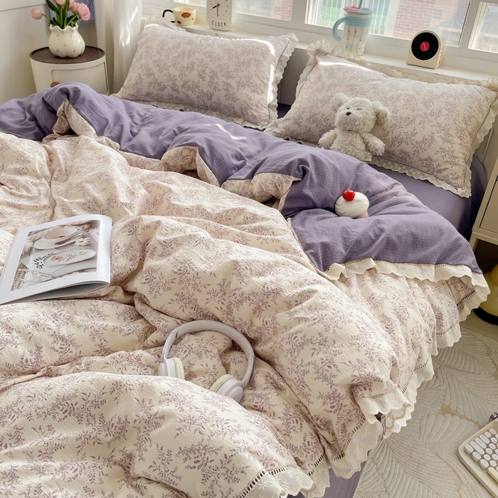 91家纺网 家纺一手货源 找家纺 梦纤绒 2025新款云感木棉皱皱双层纱全棉花边四件套 紫苏