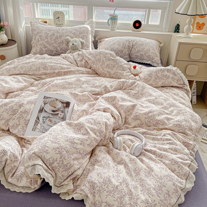 91家纺网 家纺一手货源 找家纺 梦纤绒 2025新款云感木棉皱皱双层纱全棉花边四件套 紫苏