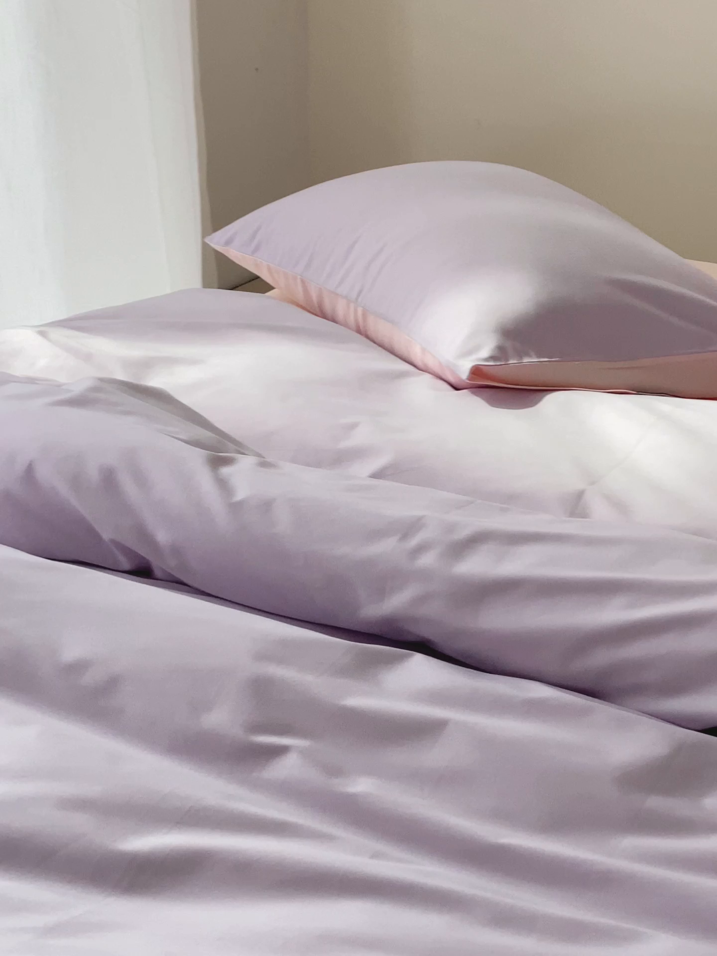 91家纺网 家纺一手货源 找家纺 EH家居 2025新款100S长绒棉小宽边磨毛四件套--云栖系列 丁香粉紫