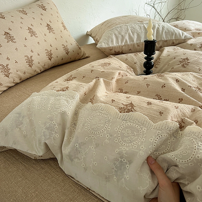 91家纺网 家纺一手货源 找家纺 梦纤绒 2025秋冬新品A类高克重亚麻复古全棉花边侘寂风原麻系列 繁花