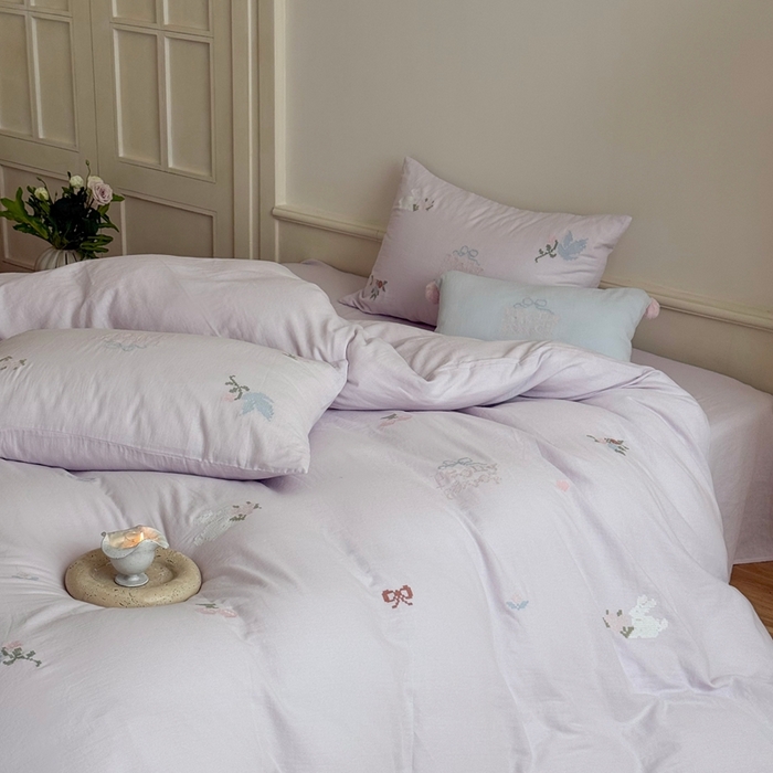 91家纺网 家纺一手货源 找家纺 （总）鹿班家居 2025年秋冬款全棉纯棉皱皱纱精密刺绣四件套-晴野小记系列（标准会员-20元）