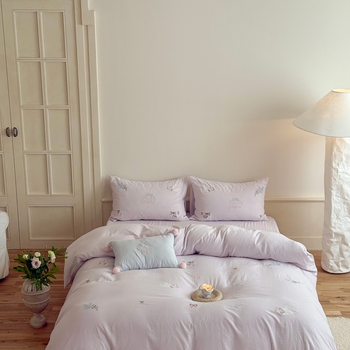 91家纺网 家纺一手货源 找家纺 鹿班家居 2025年秋冬款全棉纯棉皱皱纱精密刺绣四件套-晴野小记系列（标准会员-20元） 晴野小记-紫色