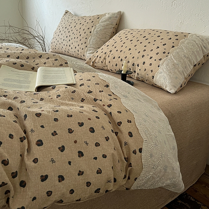 91家纺网 家纺一手货源 找家纺 梦纤绒 2025秋冬新品A类高克重亚麻复古全棉花边侘寂风原麻系列 复古豹