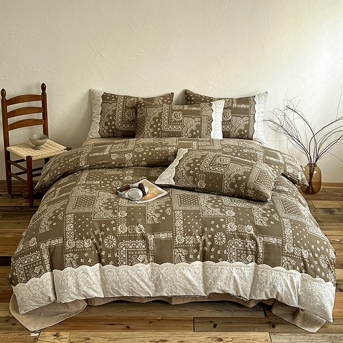 91家纺网 家纺一手货源 找家纺 梦纤绒 2025秋冬新品A类高克重亚麻复古全棉花边侘寂风原麻系列 乌木花园-绿