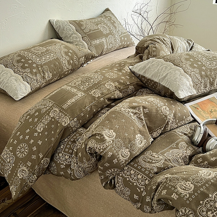 91家纺网 家纺一手货源 找家纺 梦纤绒 2025秋冬新品A类高克重亚麻复古全棉花边侘寂风原麻系列 乌木花园-绿