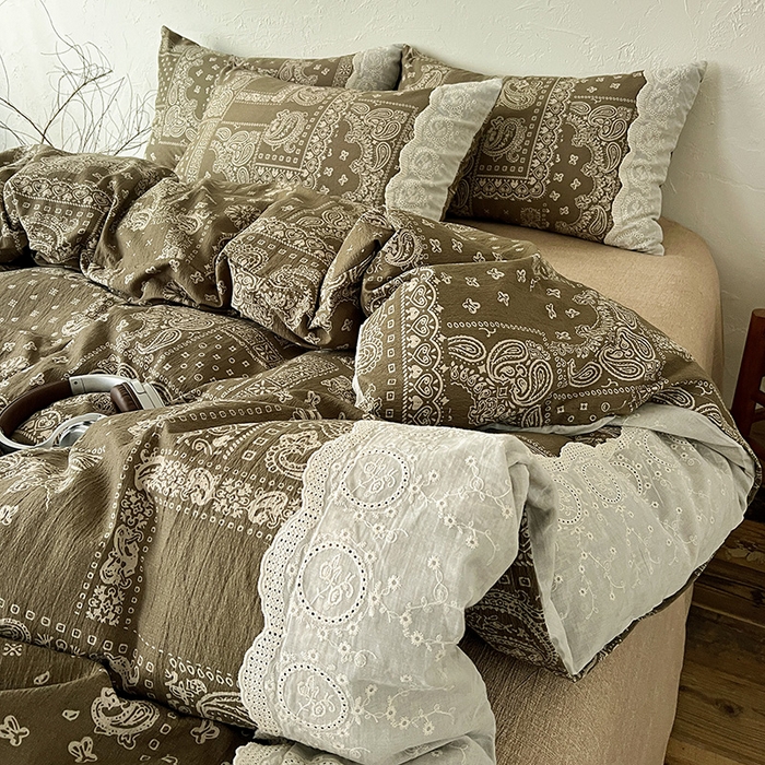 91家纺网 家纺一手货源 找家纺 梦纤绒 2025秋冬新品A类高克重亚麻复古全棉花边侘寂风原麻系列 乌木花园-绿