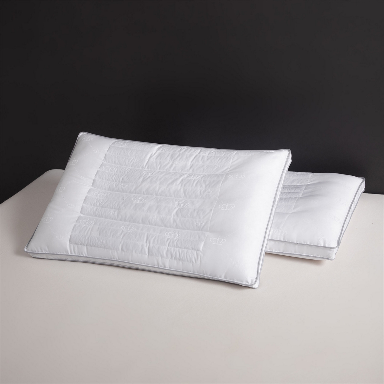 91家纺网 家纺一手货源 找家纺 （总）麦肯锡 2025新款皇冠蚕丝决明子枕枕头枕芯