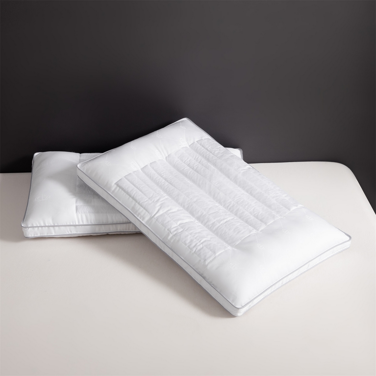 91家纺网 家纺一手货源 找家纺 （总）麦肯锡 2025新款皇冠蚕丝决明子枕枕头枕芯