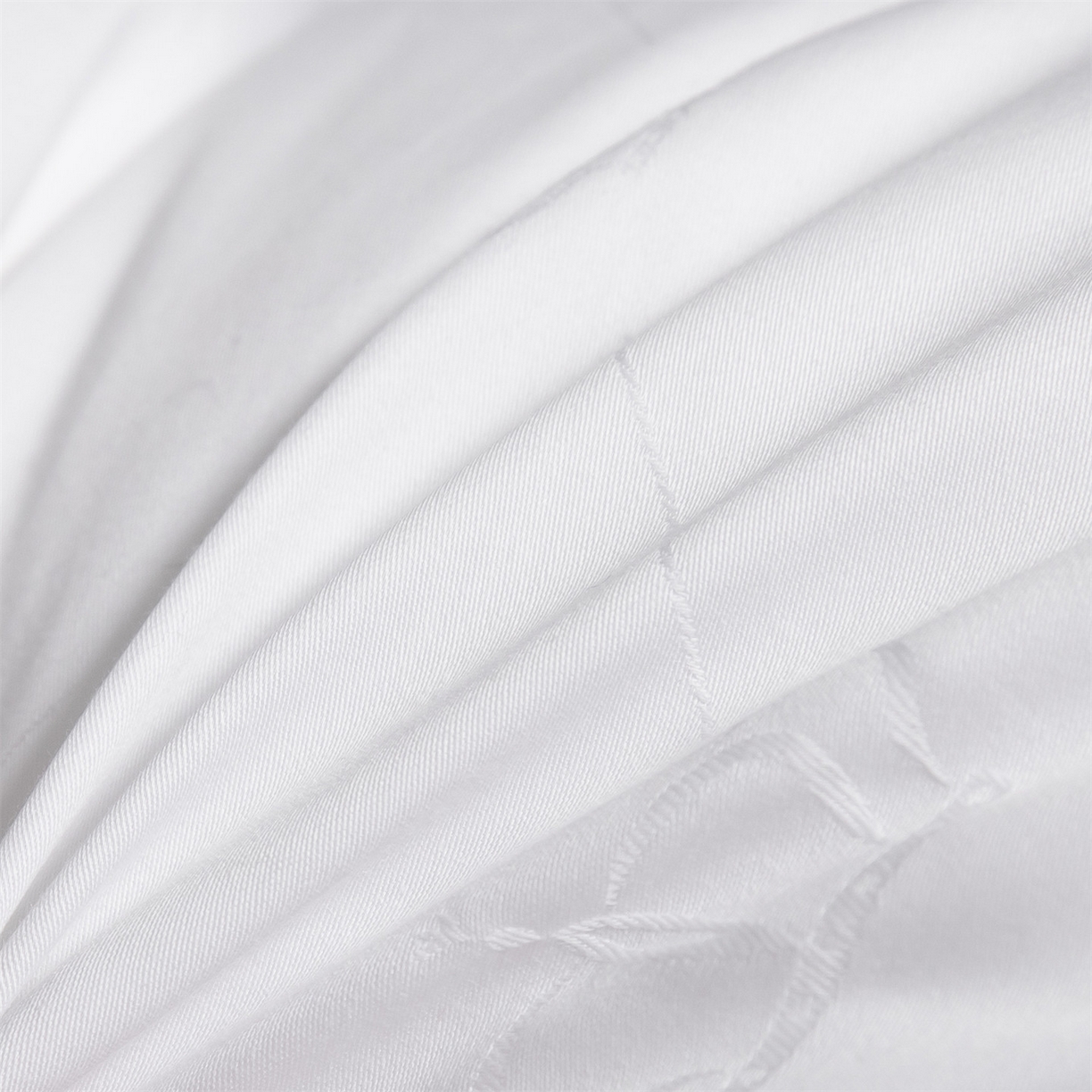 91家纺网 家纺一手货源 找家纺 （总）麦肯锡 2025新款皇冠蚕丝决明子枕枕头枕芯