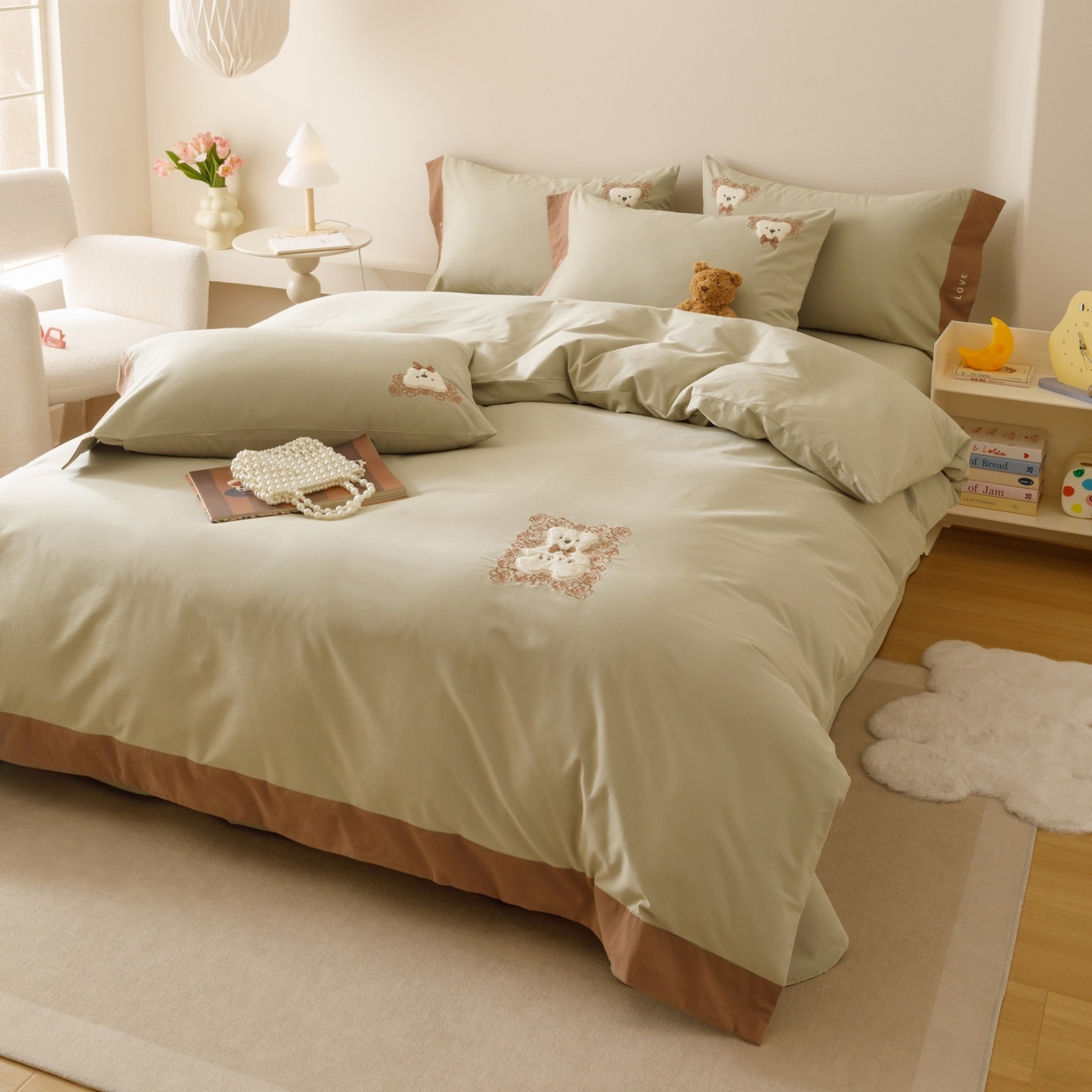 91家纺网 家纺一手货源 找家纺 （总）艾莱家纺 2025新款A类新疆长绒棉纯棉加厚柔顺磨毛贴布绣四件套-奶芙