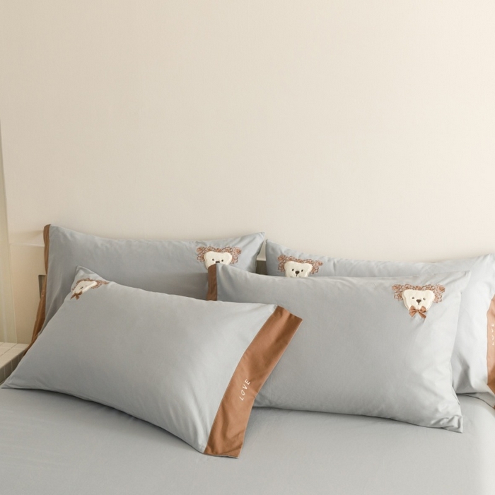 91家纺网 家纺一手货源 找家纺 艾莱家纺 2025新款A类新疆长绒棉纯棉加厚柔顺磨毛贴布绣四件套-奶芙 奶芙-悠兰