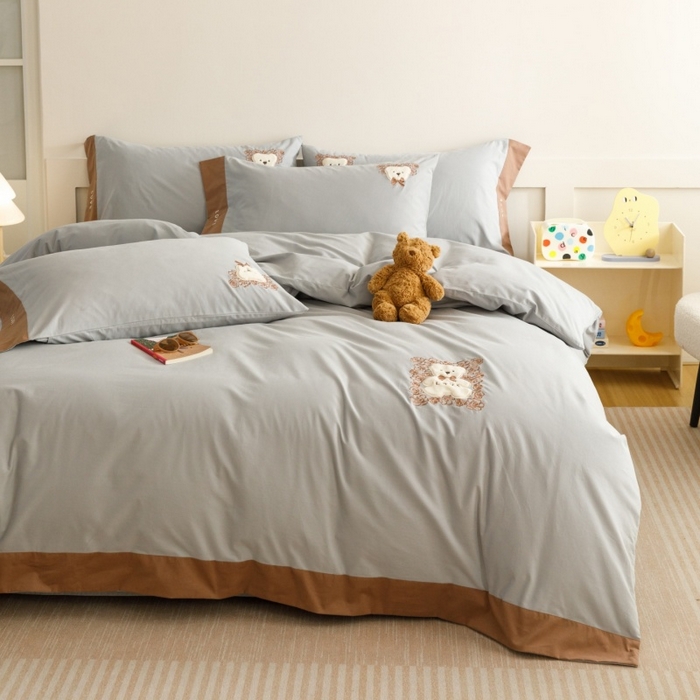 91家纺网 家纺一手货源 找家纺 艾莱家纺 2025新款A类新疆长绒棉纯棉加厚柔顺磨毛贴布绣四件套-奶芙 奶芙-悠兰