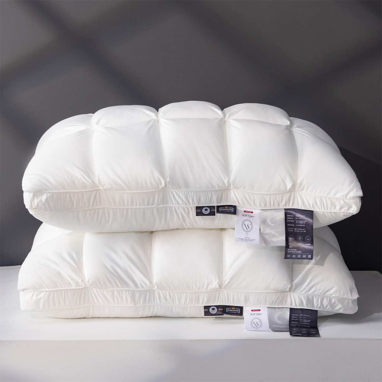 91家纺网 家纺一手货源 找家纺 麦肯锡 2025新款星级方格酒店羽丝绒枕枕头枕芯 星级方格酒店羽丝绒枕-白色