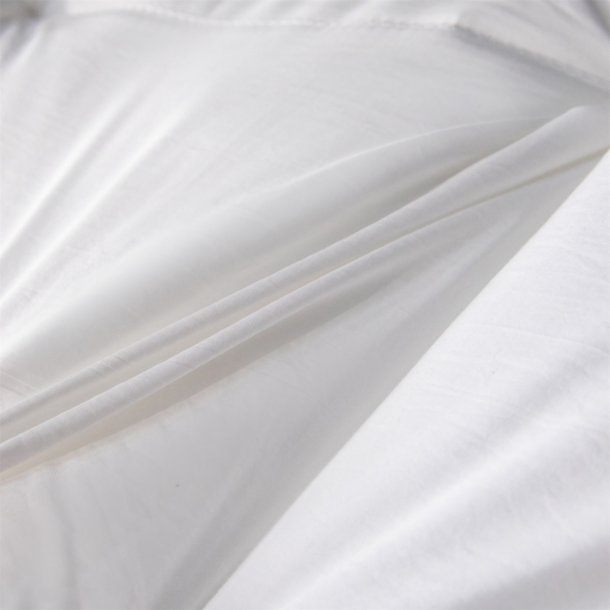 91家纺网 家纺一手货源 找家纺 麦肯锡 2025新款星级方格酒店羽丝绒枕枕头枕芯 星级方格酒店羽丝绒枕-白色