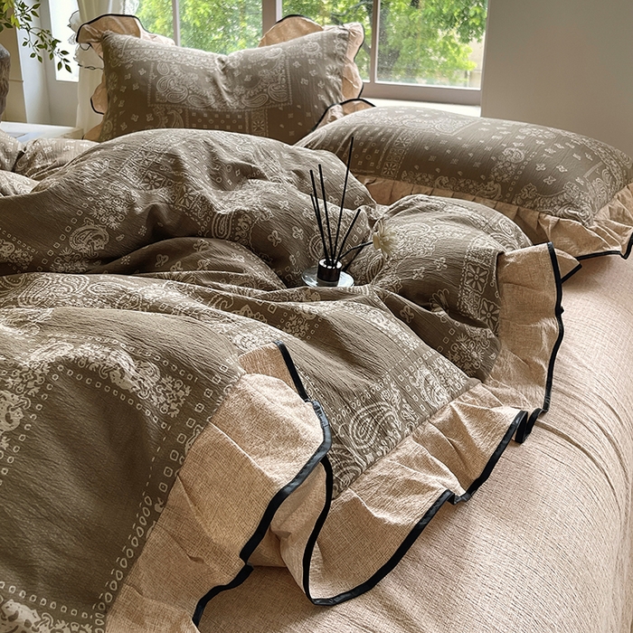 91家纺网 家纺一手货源 找家纺 宝士康家纺 2025新款原麻荷叶边四件套 墨染芳华