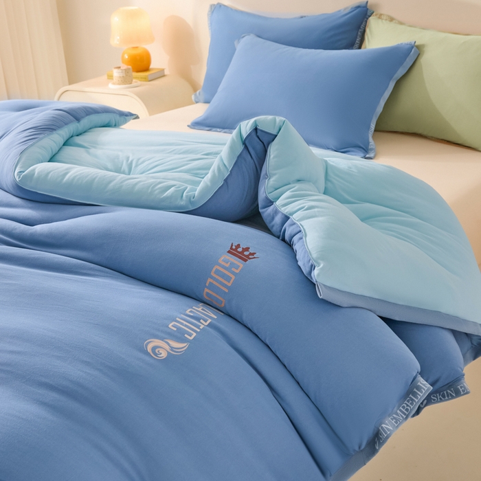 91家纺网 家纺一手货源 找家纺 宝士康家纺 2025新品10A抗菌金乳丝春秋被/冬被/跨境外贸 金乳丝-蓝色