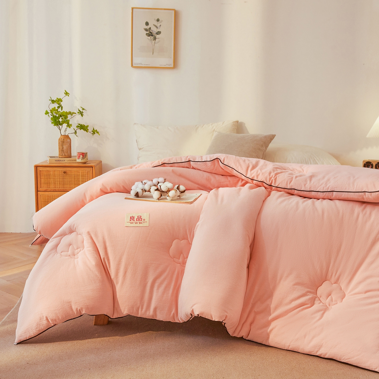 91家纺网 家纺一手货源 找家纺 熙宴家纺 2025新款水洗棉嵌绳款100%新疆棉花被 粉玉