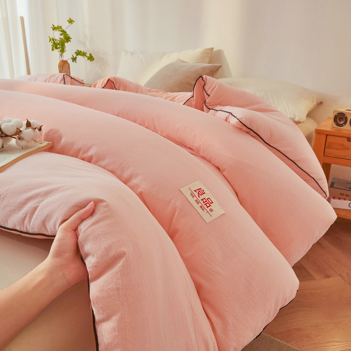 91家纺网 家纺一手货源 找家纺 熙宴家纺 2025新款水洗棉嵌绳款100%新疆棉花被 粉玉