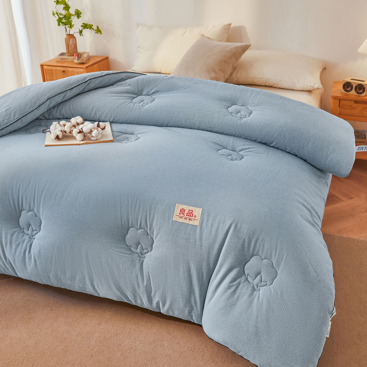 91家纺网 家纺一手货源 找家纺 熙宴家纺 2025新款水洗棉嵌绳款100%新疆棉花被 雾蓝