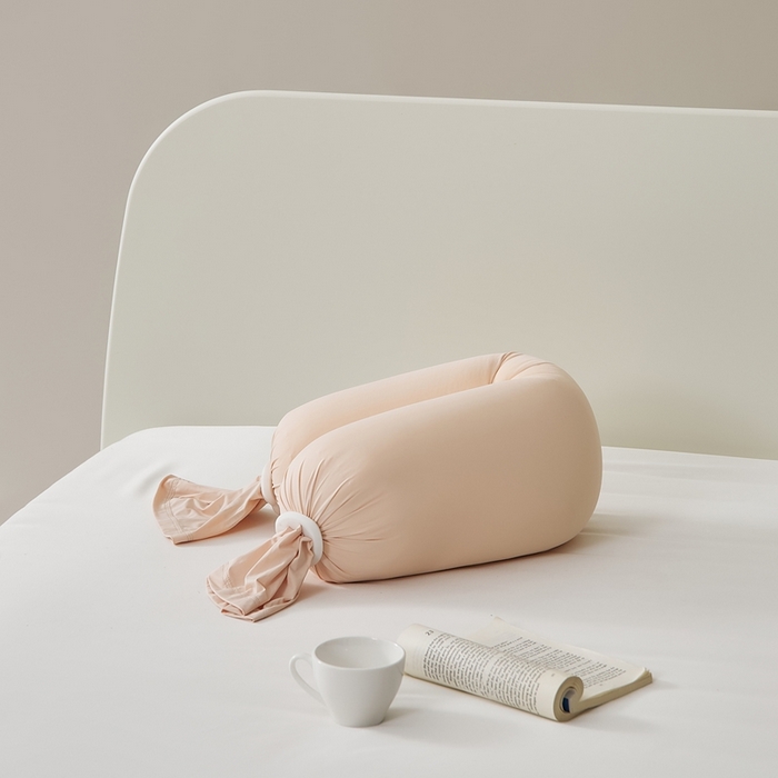 91家纺网 家纺一手货源 找家纺 境月枕芯坊 2025新款亲肤舒适简约纯色糖果枕头枕芯 玉粉