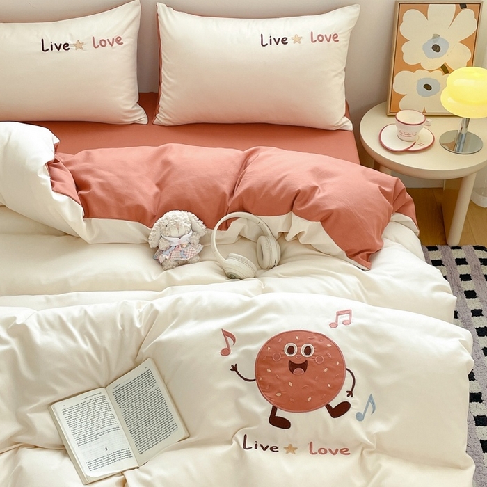 91家纺网 家纺一手货源 找家纺 （总）麦空家居 2025新款抗菌水洗皱棉贴布绣四件套学生三件套-糖果梦