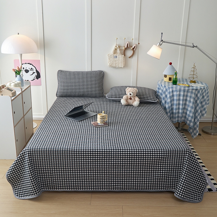 91家纺网 家纺一手货源 找家纺 （总）沐纯家居 2025新款色织水洗棉棉绒（大豆纤维填充）床盖三件套