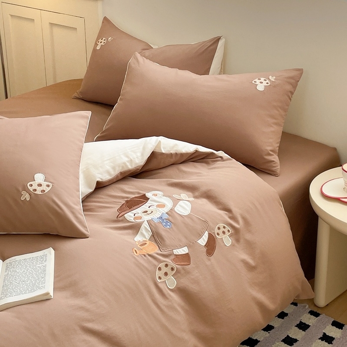 91家纺网 家纺一手货源 找家纺 麦空家居 2025新款抗菌水洗皱棉贴布绣四件套学生三件套-糖果梦 泰迪熊-太妃糖