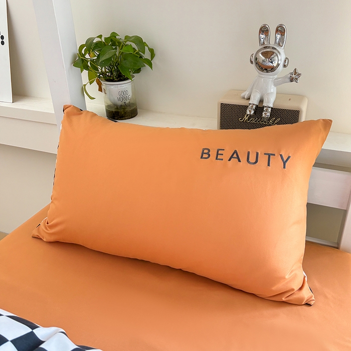 91家纺网 家纺一手货源 找家纺 麦空家居 2025新款 学生季 抗菌水洗棉刺绣学生三件套 - 布丁系列 爱玛橙