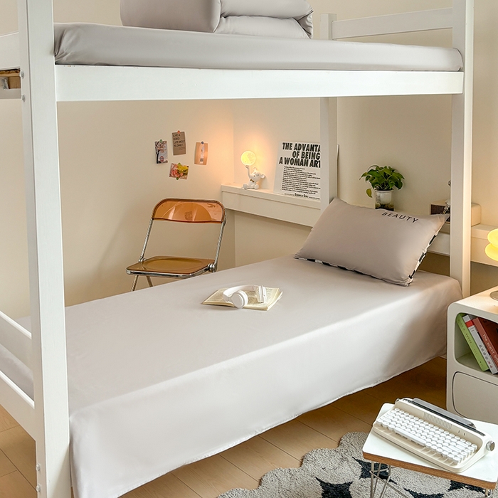 91家纺网 家纺一手货源 找家纺 麦空家居 2025新款 学生季 抗菌水洗棉刺绣学生三件套 - 布丁系列 高山灰