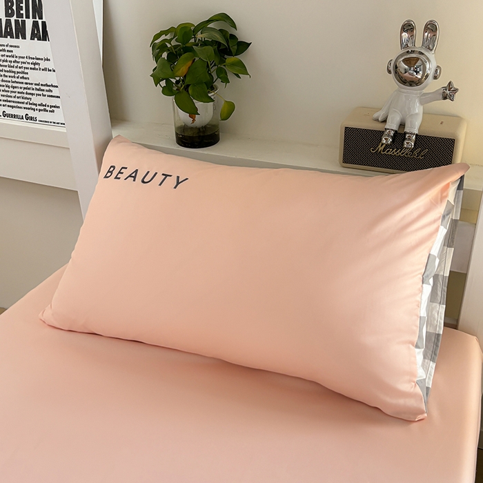 91家纺网 家纺一手货源 找家纺 麦空家居 2025新款 学生季 抗菌水洗棉刺绣学生三件套 - 布丁系列 奶油粉