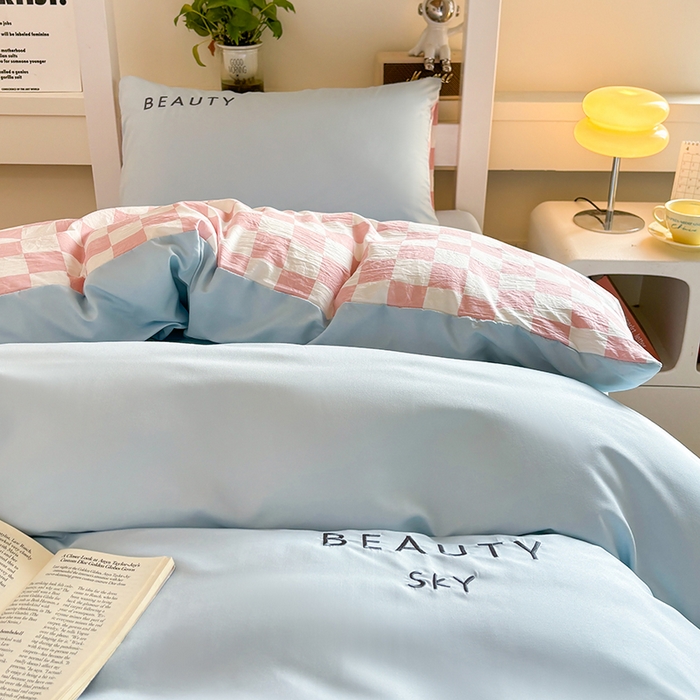 91家纺网 家纺一手货源 找家纺 麦空家居 2025新款 学生季 抗菌水洗棉刺绣学生三件套 - 布丁系列 天空兰