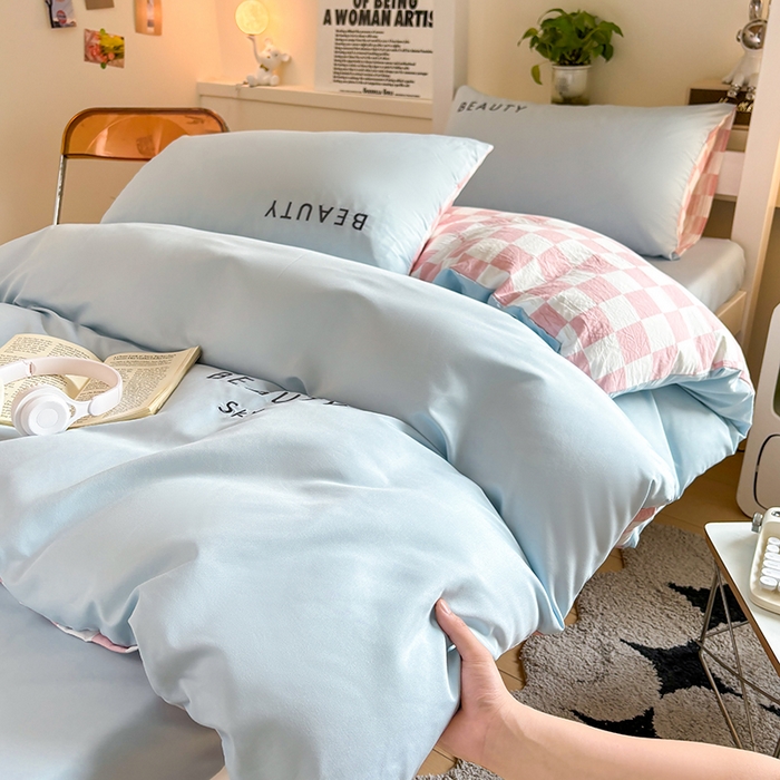 91家纺网 家纺一手货源 找家纺 麦空家居 2025新款 学生季 抗菌水洗棉刺绣学生三件套 - 布丁系列 天空兰