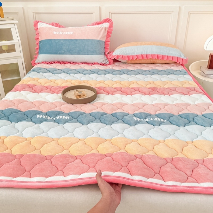 91家纺网 家纺一手货源 找家纺 （总）手艺人家纺 2025新款宝宝绒床褥床护垫垫子D1-D66