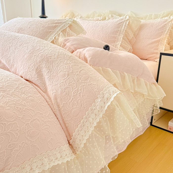 锦格家纺 2025新款A类高克重雕花牛奶绒花边四件套 梦幻-玉粉