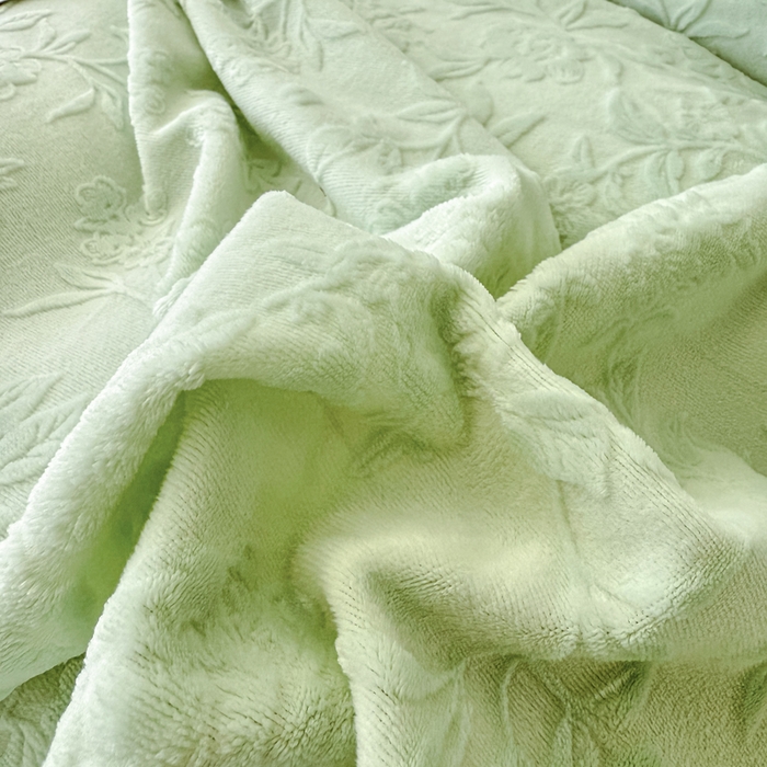 91家纺网 家纺一手货源 找家纺 锦格家纺 2025新款A类高克重雕花牛奶绒花边四件套 初薇-绿