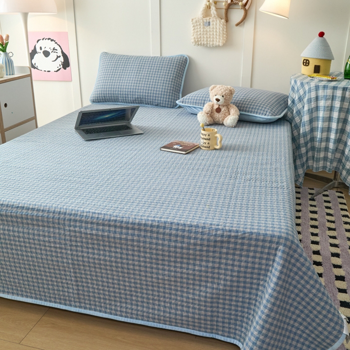 91家纺网 家纺一手货源 找家纺 沐纯家居 2025新款色织水洗棉棉绒（大豆纤维填充）床盖三件套 豆丁-蓝格